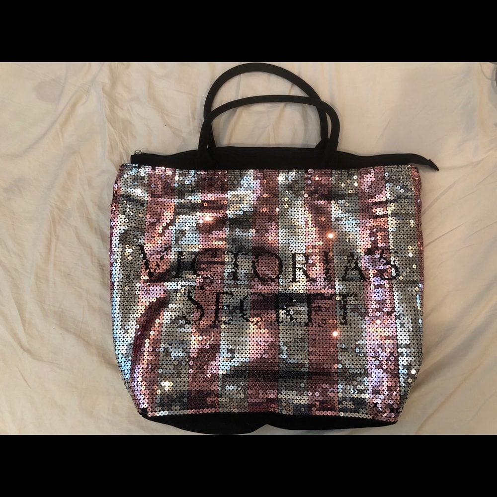 Victoria’s Secret tote bag